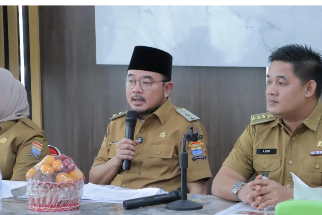 Monitoring Pelayanan Publik, Wawako Palembang Tekankan Pentingnya Pelayanan Publik di Kecamatan