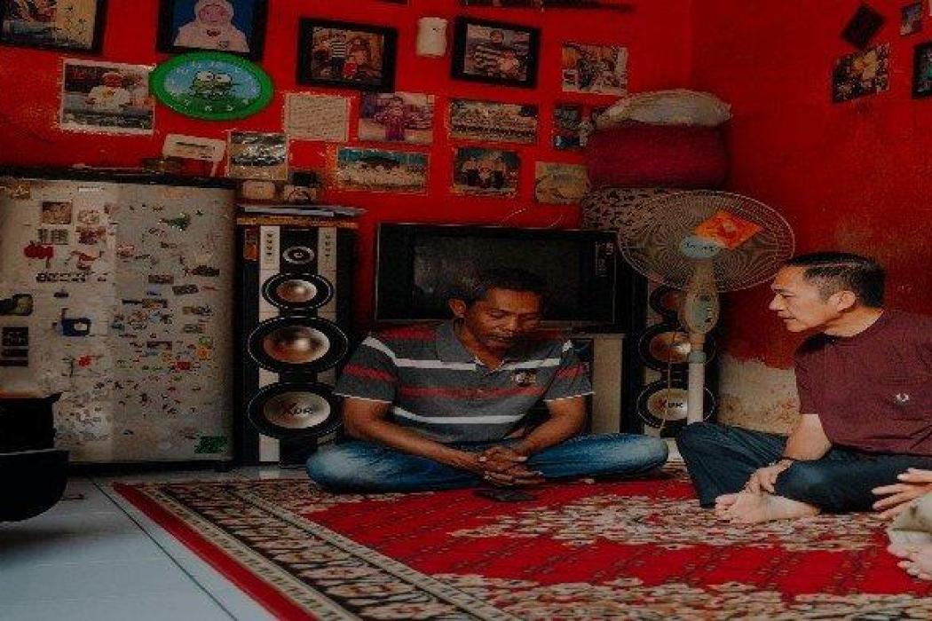 Wali Kota Palembang Ratu Dewa Kunjungi Driver Ojol Korban Curanmor, Beri Bantuan dan Dukungan Moril