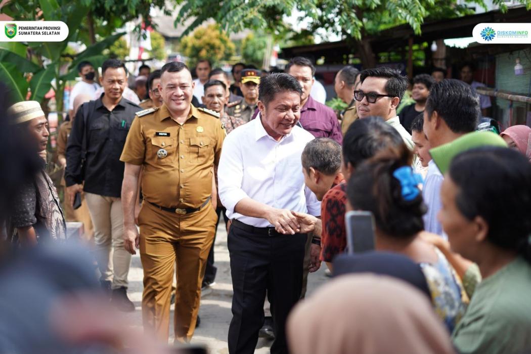 gubernur-herman-deru-launching-program-gebrak-wujud-nyata-perhatian-pemerintah-terhadap-kualitas-hunian-masyarakat-sumsel
