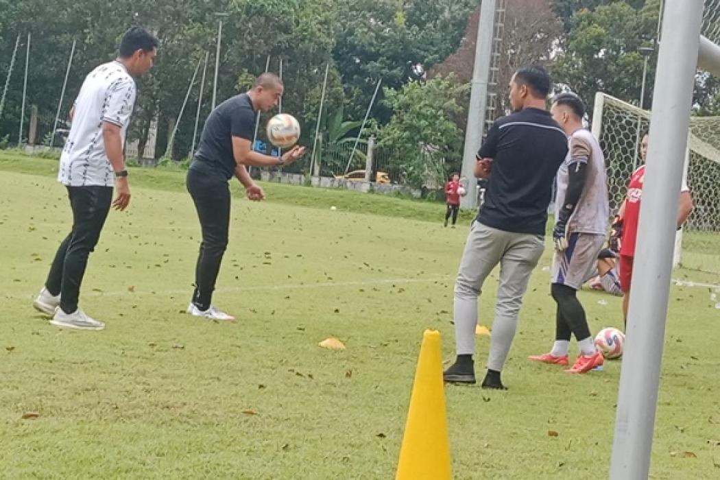 Ferry Rotinsulu Kembali Gabung Sriwijaya FC, Fokus Bina Kiper Muda EPA SFC U-20