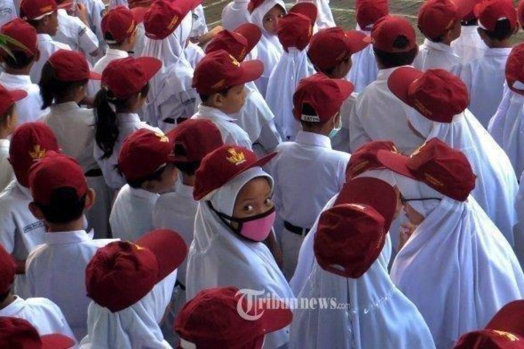 Pemkot Palembang Bagikan 42 Ribu Seragam Sekolah Gratis untuk Siswa Baru SD dan SMP Mulai 14 Juli