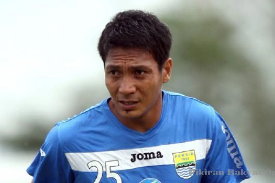 Isnan Ali Dikabarkan Jadi Pelatih Kepala EPA Sriwijaya FC U-20, David: Pelatih Berkualitas, Kejutan Pokoknya!
