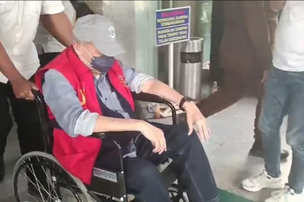 Pakai Kursi Roda, Eks Gubernur Sumsel Alex Noerdin Kembali Diperiksa Kasus Korupsi Pasar Cinde