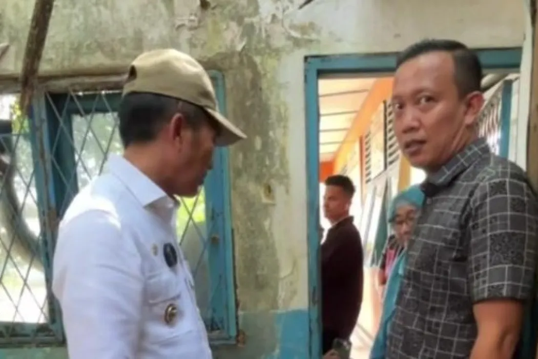 Pantau Dua Sekolah Rusak di Palembang, Walikota Ratu Dewa Tegaskan Bakal Lakukan Perbaikan