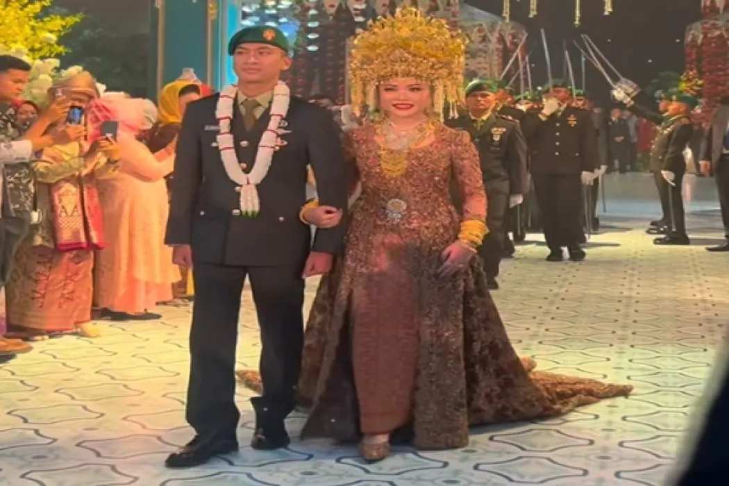 Meriahnya Pernikahan Ratu Tenny Leriva Putri Gubernur Sumsel, Dipenuhi Nuansa Adat Komering