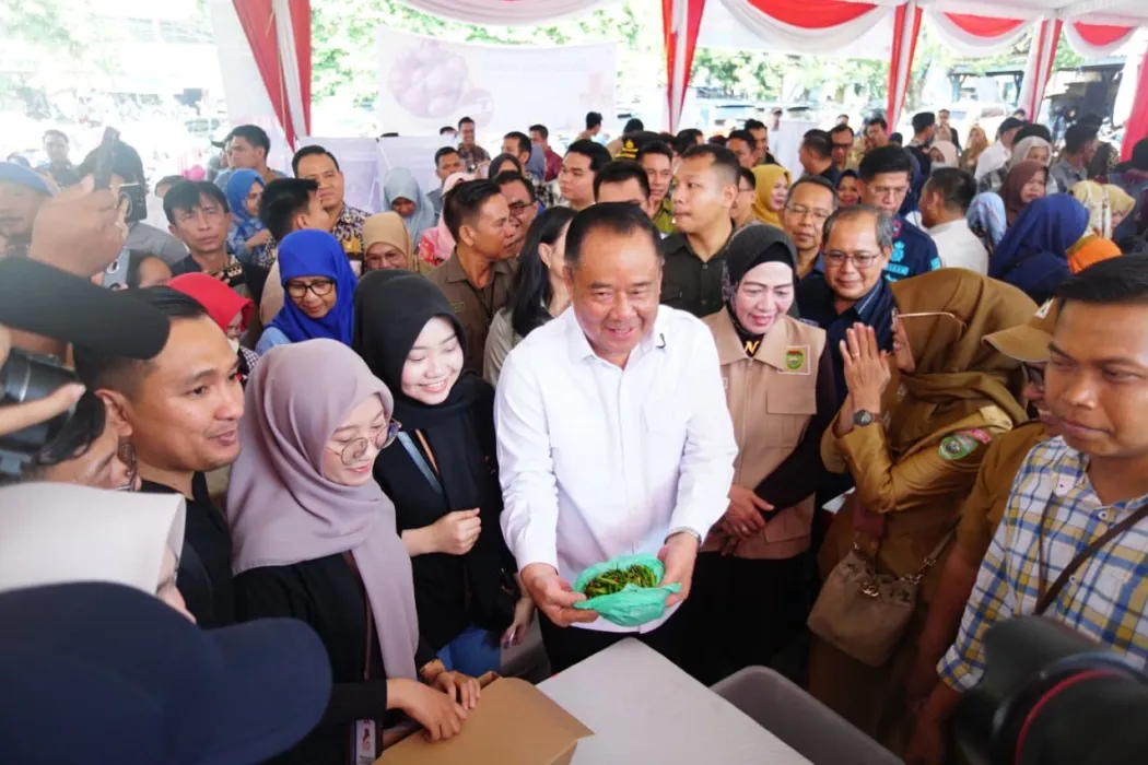 Kendalikan Inflasi dan Harga Barang, Pemprov Sumsel Gelar Operasi Pasar Murah di Terminal Sako