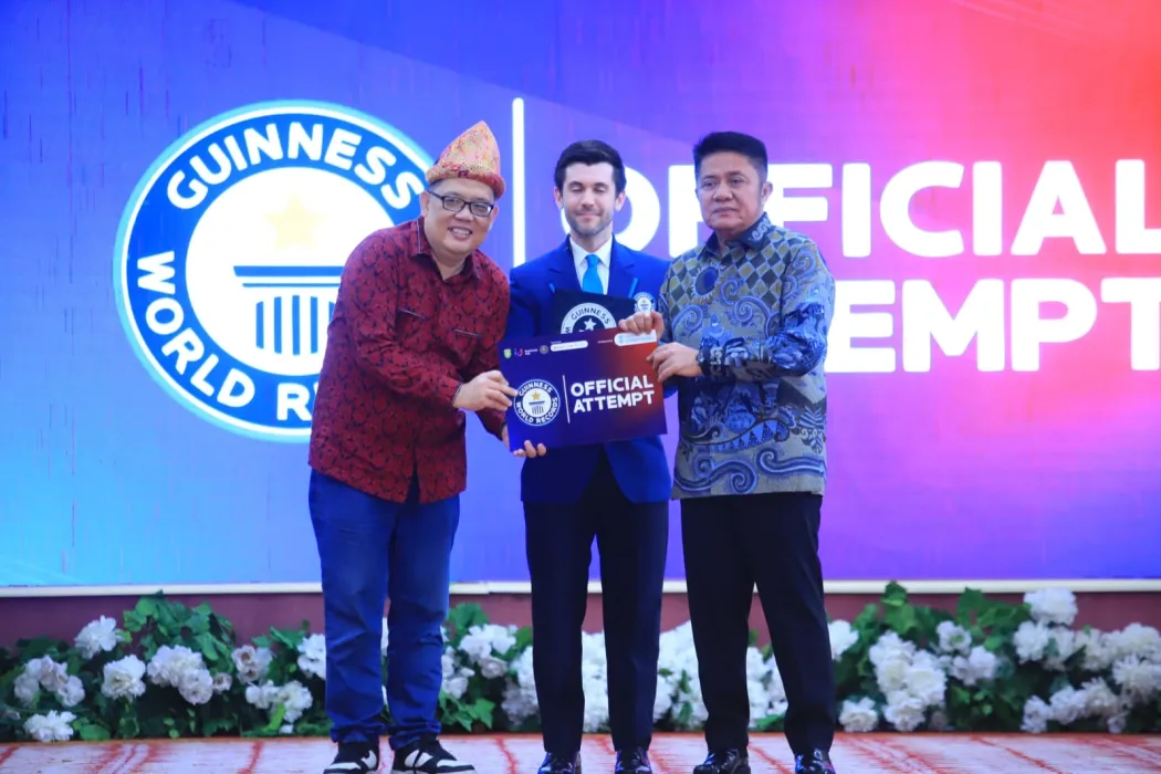 webinar-internasional-25000-guru-di-sumsel-pecahkan-rekor-dunia-guinness-world-record
